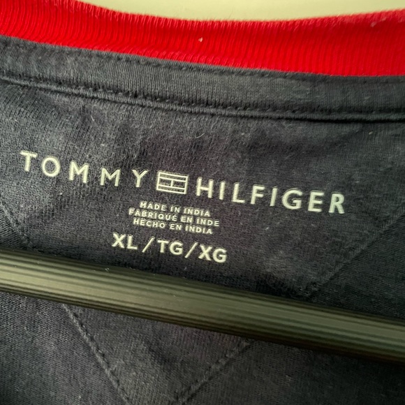 🌻3/$20 Tommy Hilfiger Navy XL tee - Picture 3 of 3